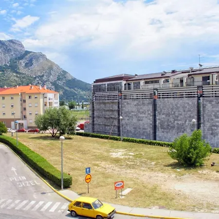 2757a Apartmán